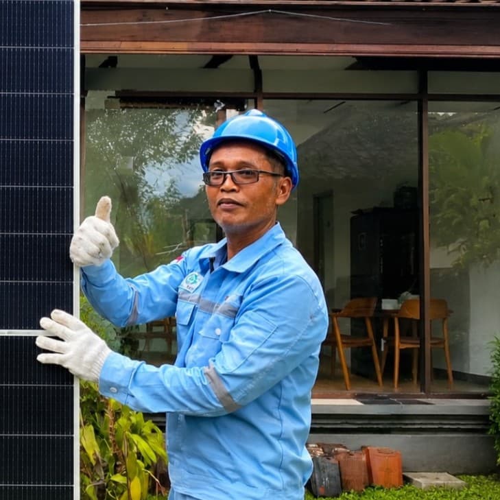 Pak Budi — Teknisi Yuan Dewata Electronics